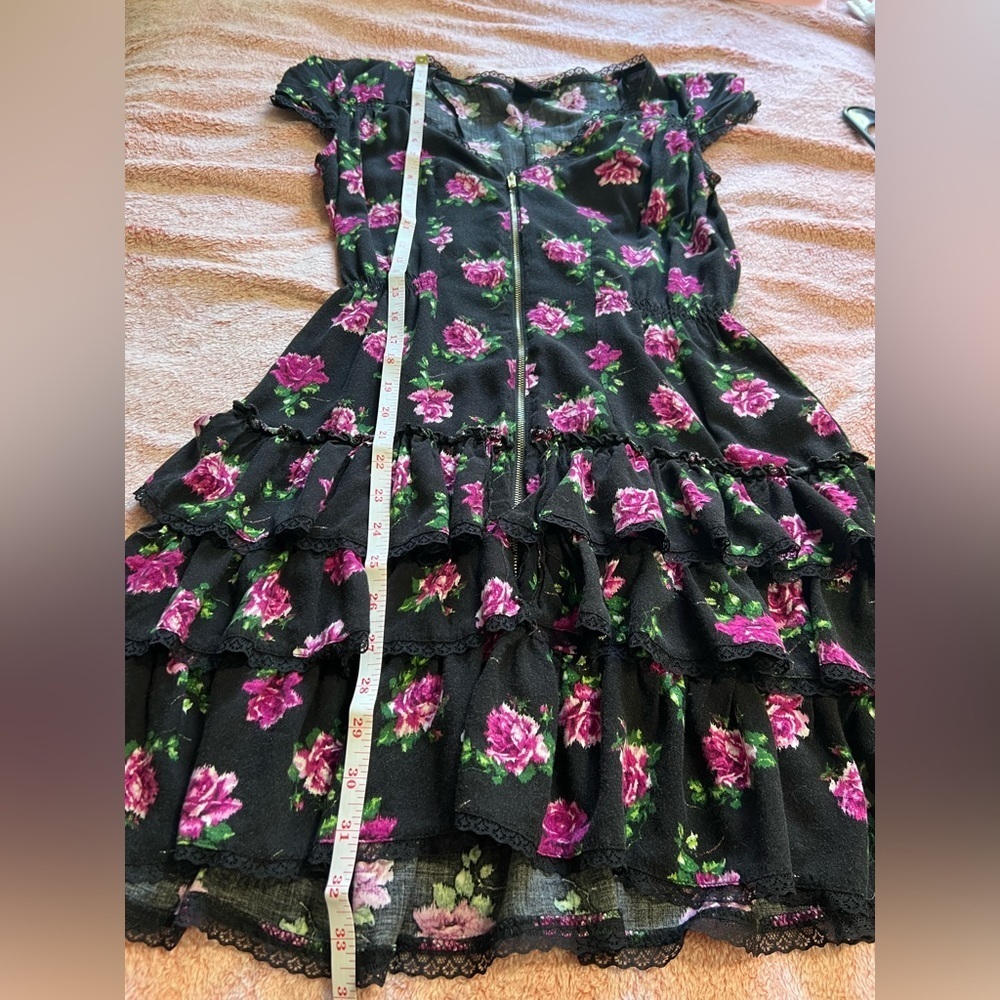 #207 Material girl Black floral dress - Picture 5 of 6